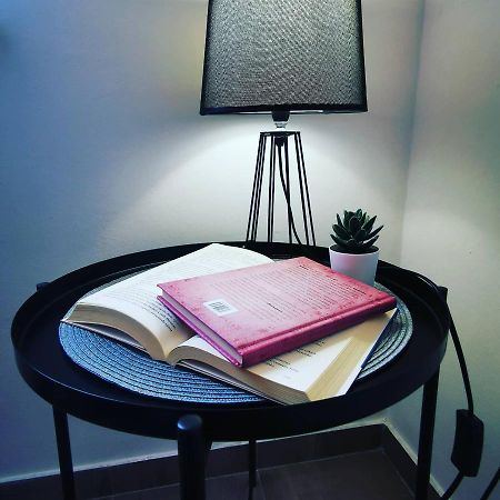 Apartment4Two - Studioapartment วีร์ ภายนอก รูปภาพ